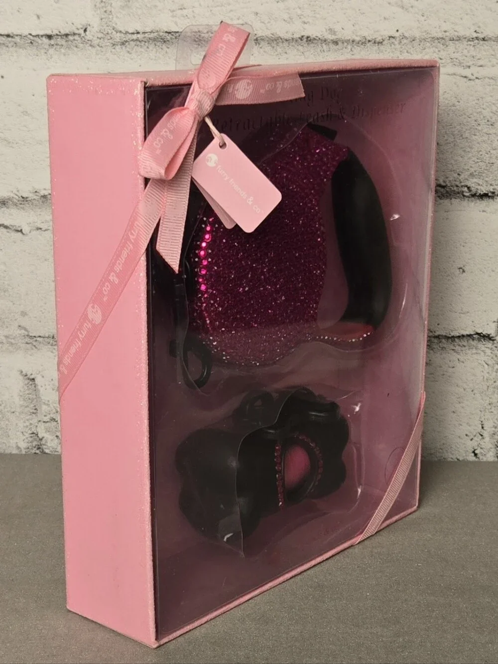 Bling Pink Rhinestone Retractable Dog Leash Dispenser Set NIB